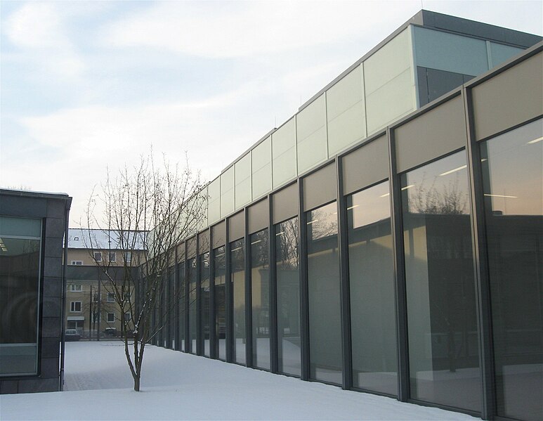 File:Museum Folkwang Essen-12.jpg