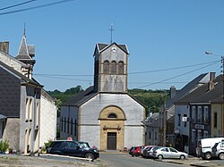 Mussy-la-ville église vue de face (août 2013).JPG