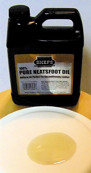 Neatsfoot Oil.jpg