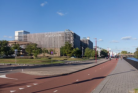 Nieuwegein, fietspad langs het Sint Antonius-ziekenhuis foto3 2016-10-05 16.52.jpg