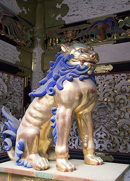 File:NikkoYomeimonLion5061.jpg