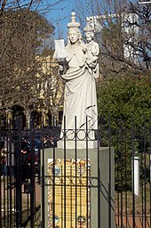 Our Lady of Buen Aire in front of the National Migration Department