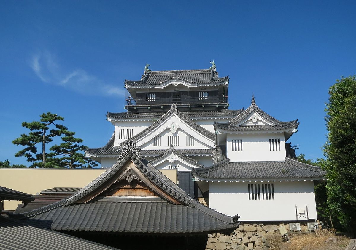 岡崎城？瓦 葵の御紋 - その他