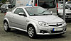 Opel Tigra TwinTop - vue de face (1), 14 août 2011, Heiligenhaus.jpg