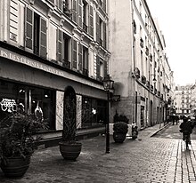 P1290572 Paris IV rue Ferdinand Duval bw rwk.jpg