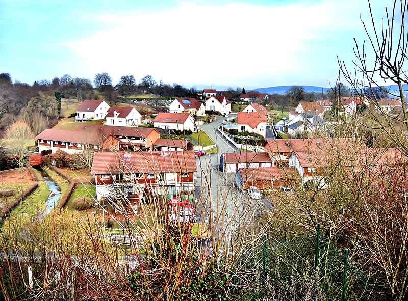 File:Panorama Nord depuis la rue sur-la-tour.jpg