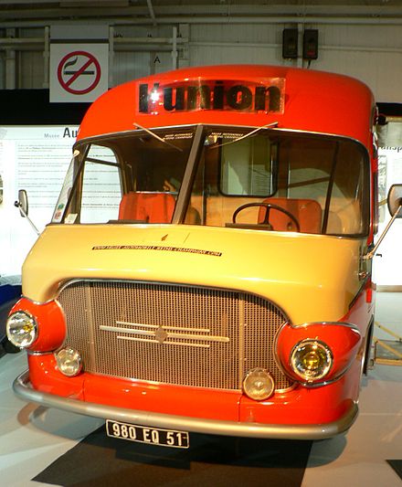 Renault Galion bus version Paris 2006 - Renault Galion.JPG