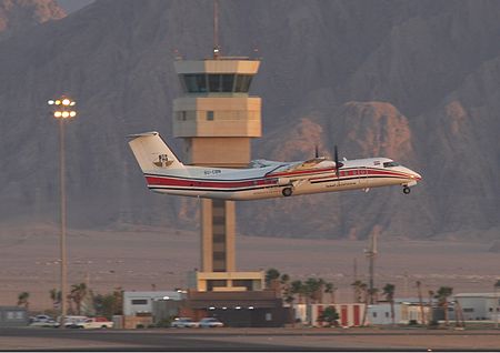 Petroleum Air Services Bombardier Dash 8-315 Karpezo-1.jpg