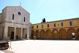 Piazza del Duomo closed.jpg