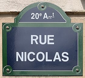 Voir la plaque.