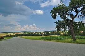Pohled na Molenburk z Houska, Vysočany, okres Blansko.jpg