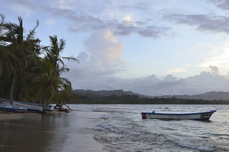 File:Puerto Viejo de Talamanca, Costa Rica 2012.JPG