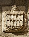 水道橋的形象出現在塞哥維亞公共穀倉（La Alhóndiga）立面上一個刻於16世紀的城徽中。