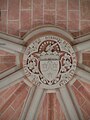 Blason sur la clef de voute dans le chœur de l’ancienne chapelle des Carmes de Rennes.