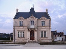 Reuilly, Indre - Town hall.jpg