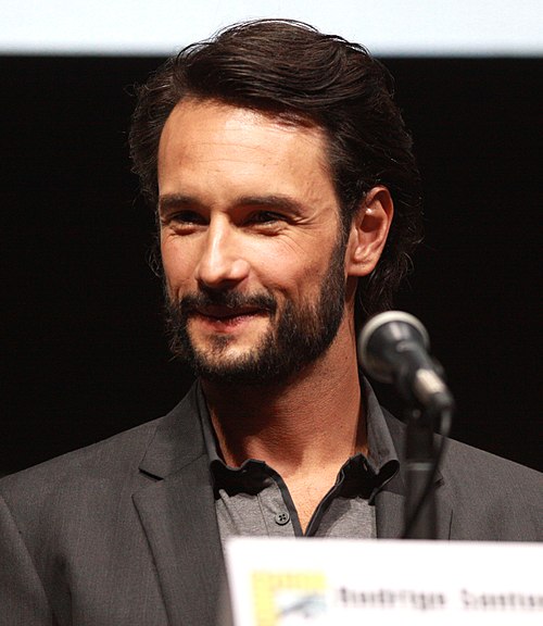 Rodrigo Santoro Afrânio (young)