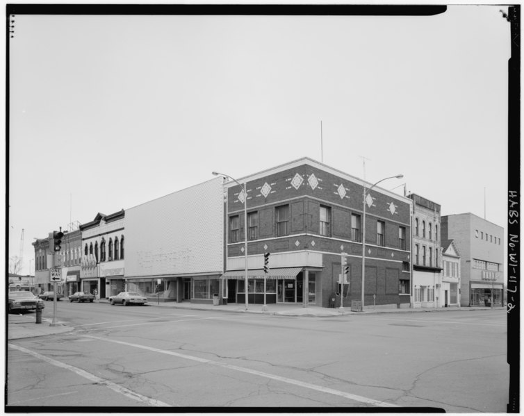 File:STREETSCAPE, THIRD AND WASHINGTON STS. - Third Street Historic District, Third and Washington Streets, Wausau, Marathon County, WI HABS WIS,37-WASA,2-2.tif