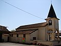 église coté nord et panneaux électoraux adossés