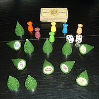 Play figures and fir trees