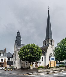 Saint Anianus church of Cour-Cheverny 01.jpg