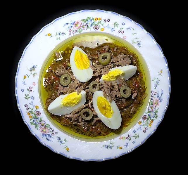 File:Salade Mechouwya, Tunisie, juin 2021.jpg