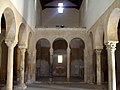 Iglesia del monasterio de San Miguel de la Escalada, consagrada el 913. Arte mozárabe o de repoblación.