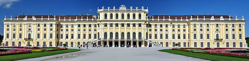 Vienna, Freud's “City of Dreams” – Courts Club