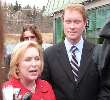 Gillibrand campaigning for her Democratic House successor Scott Murphy (2009)