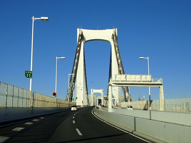 File:Shutoko 11 daiba-sen Rainbow-bridge2.JPG