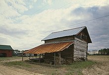 Smith Tobacco Barn, Dillon vicinity, Dillon County (South Carolina).jpg