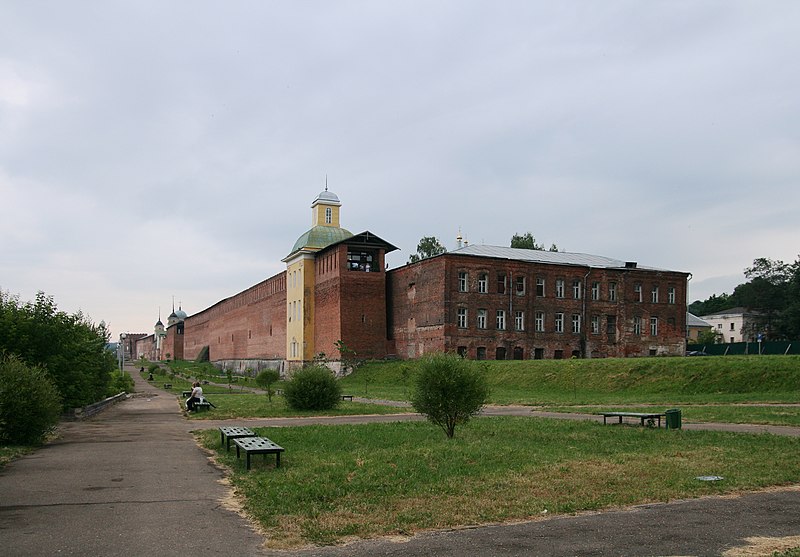 File:Smolensk PyatnitskayaTower.JPG