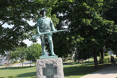 Monument to Spanish–American War soldiers (dedicated 1920)