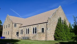 Die St. James United Methodistenkirche befindet sich in Cedar Rapids, Iowa.jpg