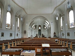 St. Johann Baptist (Solln) Innenraum - 1.jpg