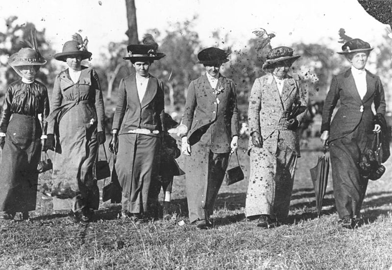 File:StateLibQld 1 146627 Row of women walking through a field, 1910-1920.jpg