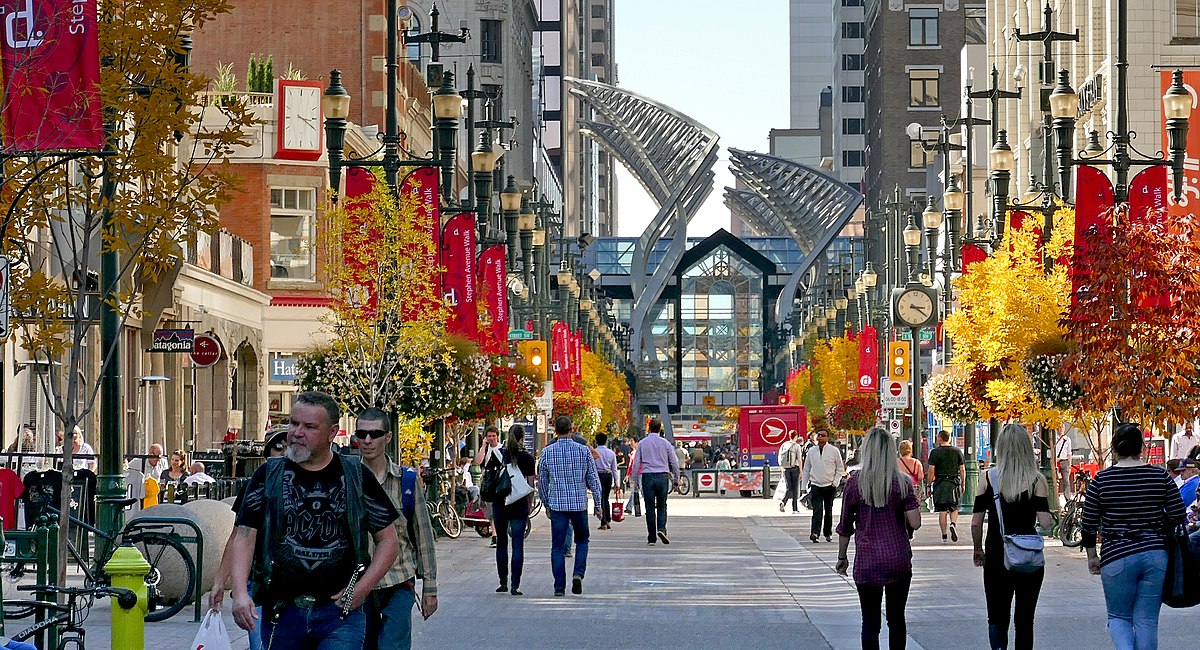 File:Stephen Avenue Walk. Calgary. (28278179767).jpg - Wikimedia Commons