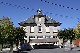 Taizy (08 Ardennes) - la Mairie - Photo Francis Neuvens lesardennesvuesdusol.fotoloft.fr.JPG