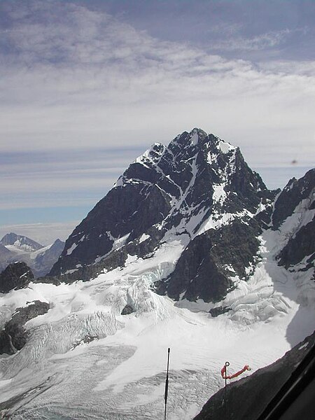 File:Talchako Mountain.jpg