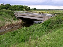 The bridge over Hedon Haven on the road from Hull to Paull - geograph.org.uk - 12424.jpg