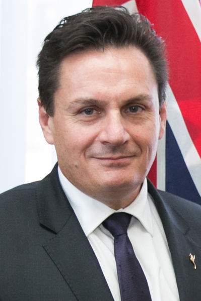 File:Tony Negus 2015.jpg