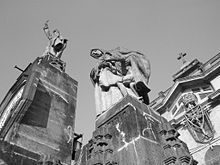 Sculptures that adorns the rooftop of UST Main Building Tria Haec.jpg