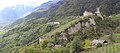 Turnstein, St. Peter mit Friedhofskapelle in Gratsch, Schloss Tirol und die Brunnenburg von Dorf Tirol aus.JPG