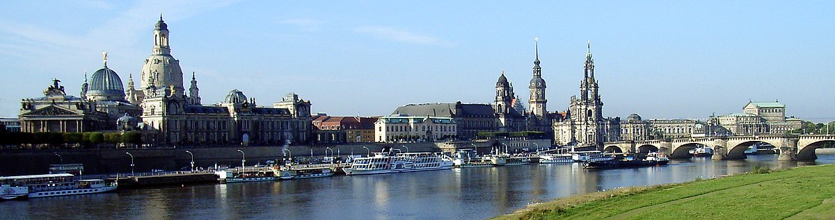 Pohľad na mesto z mosta Elbbrücke