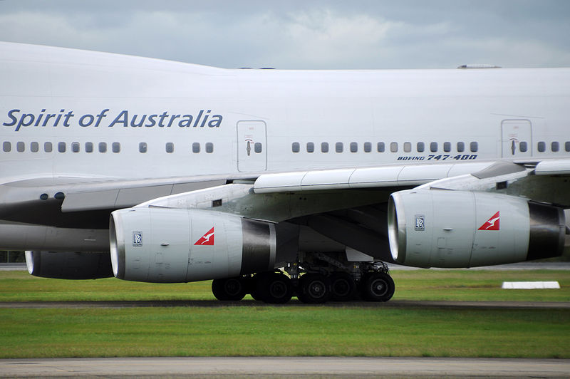 File:VH-OJM 'Gosford' Boeing 747-438 Qantas (9783895085).jpg