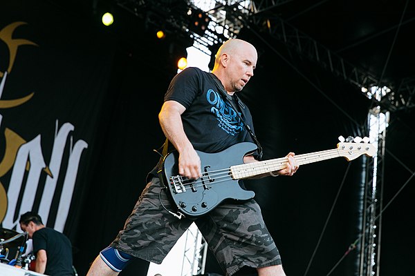 Craig Setari of New York thrashcore band Straight Ahead