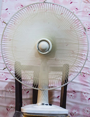 Fan in use (shoot at low speed)