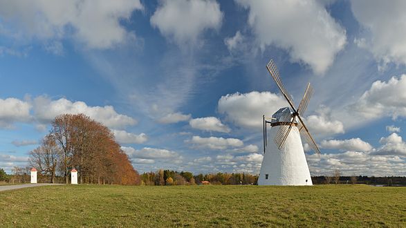 Vihula manor windmill