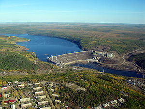 Vilyui reservoir dam and Chernyshevsky settlement