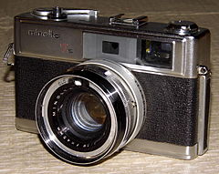Vintage Minolta Hi-Matic 7s 35mm Rangefinder Camera, Made In Japan, Circa 1966 (13387930135).jpg
