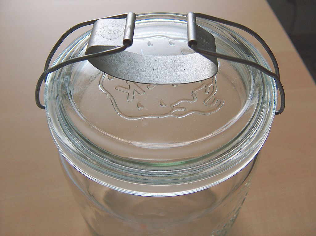 File:Weckglas mit Bügel.jpg - Wikimedia Commons